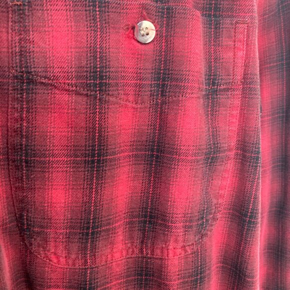Men's Eddie Baurer Red/Black Plaid Cotton Shirt - Picture 4 of 5